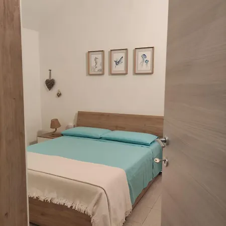 Casa Polpo Giallo Vakantiehuis SantʼAntìoco